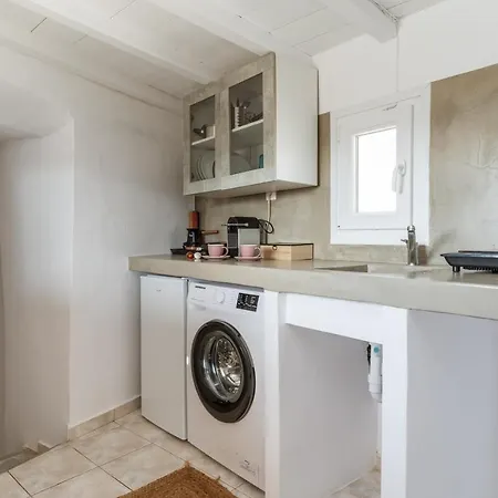 Kleris 8 Apartment
